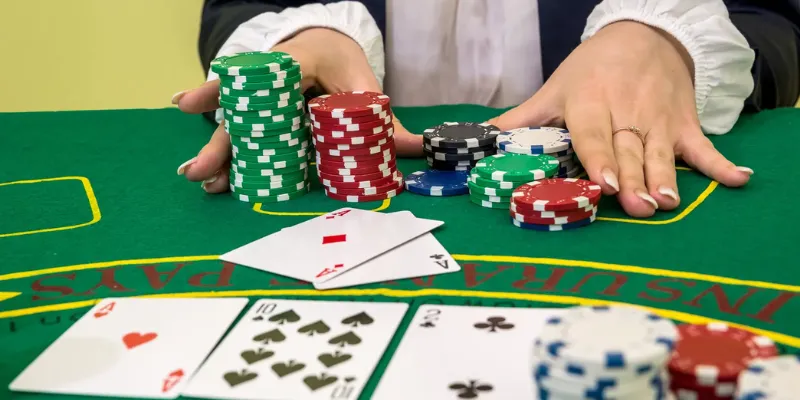 Luật chơi và cách tính điểm baccarat